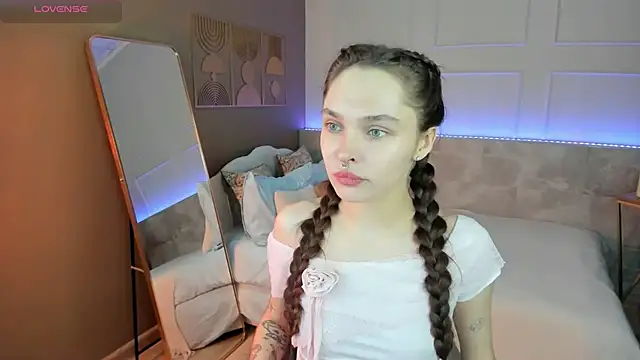 ChloeSunny online show from 05.16.26