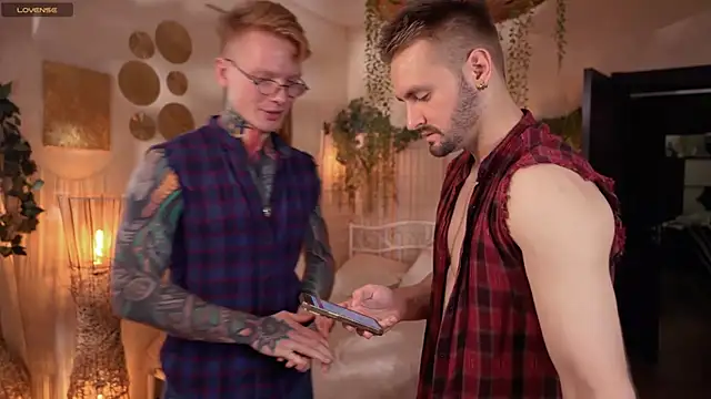 Snapshot of enjoy_me chatting on 10.27.25 enjoy me online show from 10.27.25