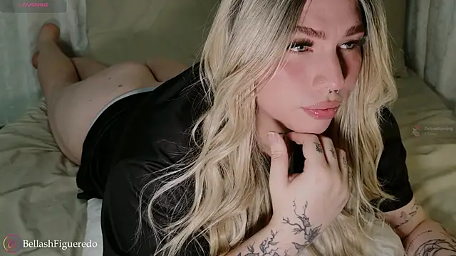 IsabellaFigueredo   online show from 10.29.25