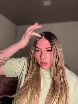 IsabellaFigueredo   online show from 03.18.26