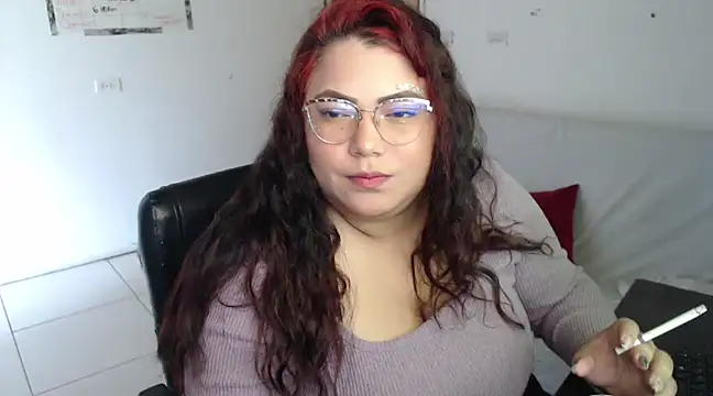 Snapshot of girl_milk2 chatting on 03.08.25 girl milk2 online show from 03.08.25