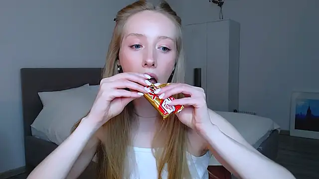 Luna insniity online show from 12.30.24