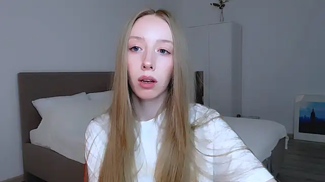 Luna insniity online show from 01.25.25