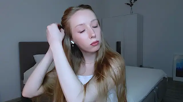 Luna insniity online show from 02.20.25