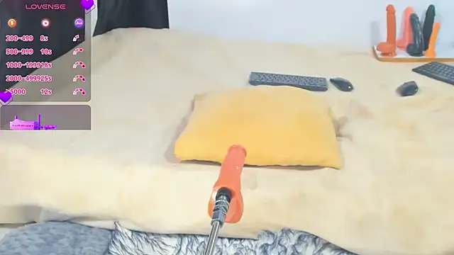 Yummy squirter online show from 03.08.25