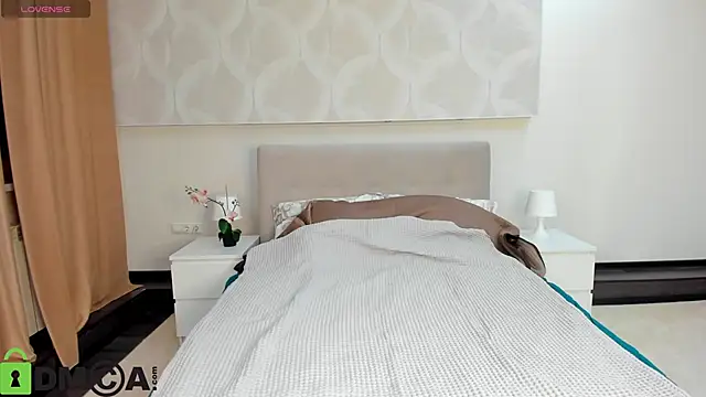 Snapshot of Donna_Evans chatting on 11.14.25 Donna Evans online show from 11.14.25