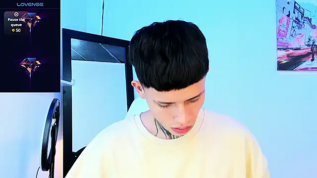 Snapshot of _justinmoon2 chatting on 12.03.24 justinmoon2 online show from 12.03.24