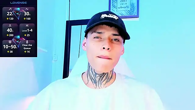 Snapshot of _justinmoon2 chatting on 01.10.25 justinmoon2 online show from 01.10.25