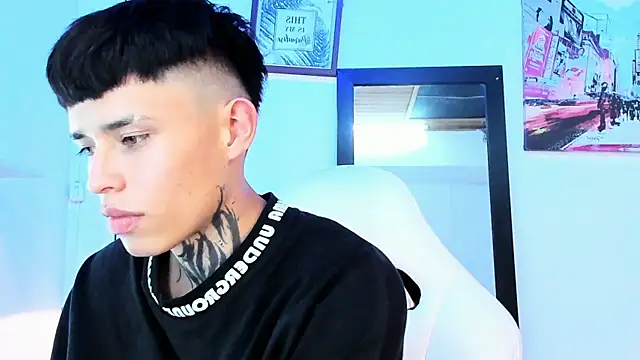 Snapshot of _justinmoon2 chatting on 01.18.25 justinmoon2 online show from 01.18.25