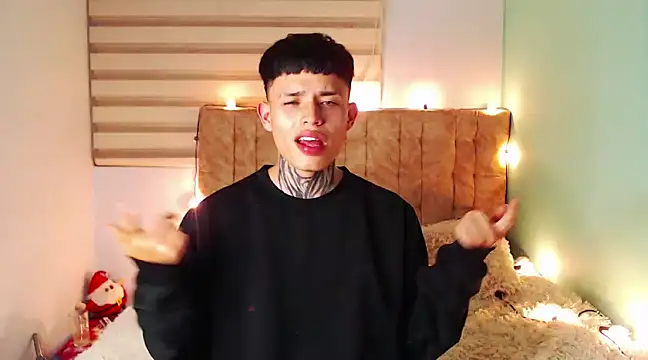 Snapshot of _justinmoon2 chatting on 02.10.25 justinmoon2 online show from 02.10.25