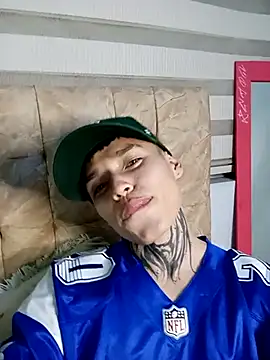 Snapshot of _justinmoon2 chatting on 02.18.25 justinmoon2 online show from 02.18.25