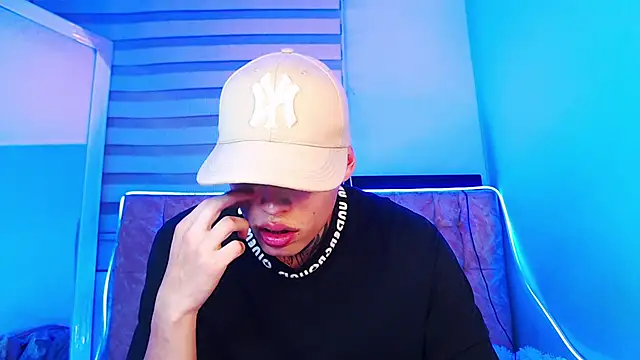 Snapshot of _justinmoon2 chatting on 03.14.25 justinmoon2 online show from 03.14.25