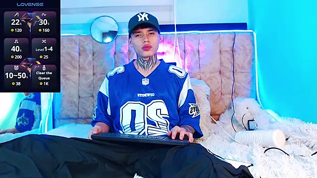 Snapshot of _justinmoon2 chatting on 03.16.25 justinmoon2 online show from 03.16.25