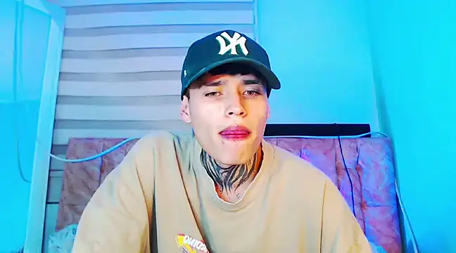 Snapshot of _justinmoon2 chatting on 03.19.25 justinmoon2 online show from 03.19.25