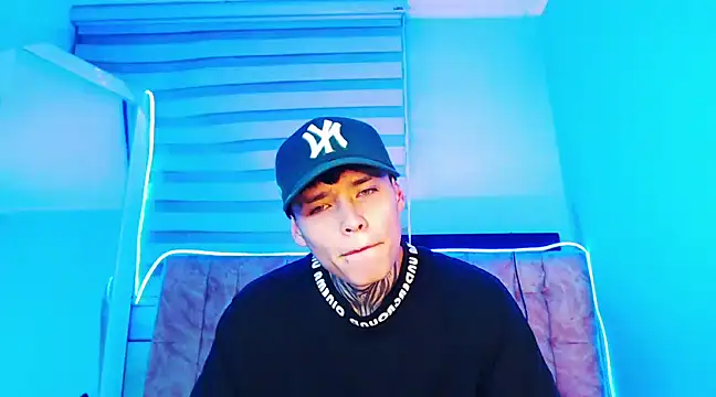 Snapshot of _justinmoon2 chatting on 03.20.25 justinmoon2 online show from 03.20.25