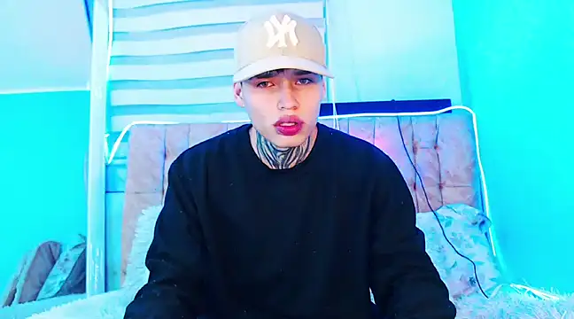 Snapshot of _justinmoon2 chatting on 03.22.25 justinmoon2 online show from 03.22.25