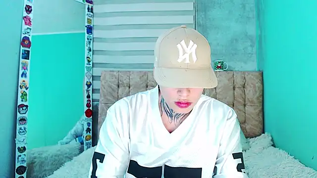 Snapshot of _justinmoon2 chatting on 11.25.25 justinmoon2 online show from 11.25.25