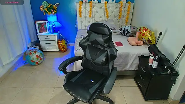 Snapshot of Eylend_Lisboa chatting on 02.01.25 Eylend Lisboa online show from 02.01.25