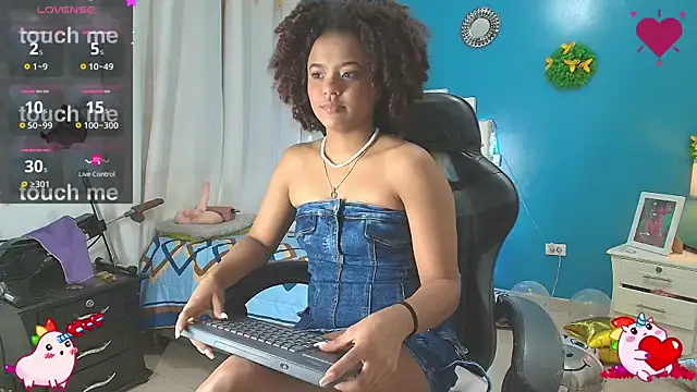 Snapshot of Eylend_Lisboa chatting on 03.20.25 Eylend Lisboa online show from 03.20.25