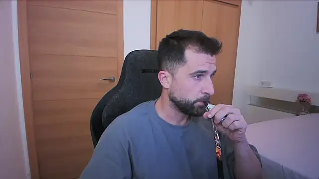 alex877x online show from 10.19.25