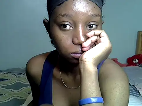 Snapshot of Enkarxx chatting on 02.25.25 Enkarxx online show from 02.25.25