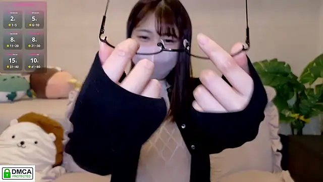 Snapshot of SUZU_ chatting on 03.16.26 SUZU online show from 03.16.26