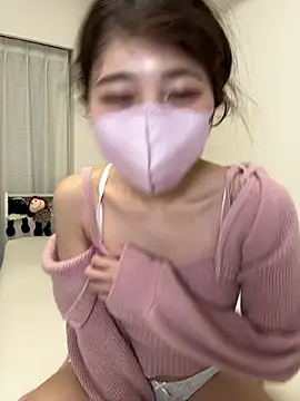 Snapshot of SUZU_ chatting on 04.01.26 SUZU online show from 04.01.26