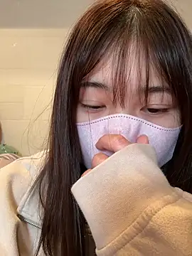 Snapshot of SUZU_ chatting on 04.09.26 SUZU online show from 04.09.26