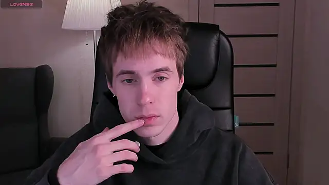 Snapshot of _tokyo_ghoul chatting on 12.13.24 tokyo ghoul online show from 12.13.24