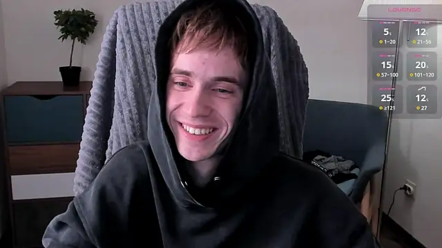 Snapshot of _tokyo_ghoul chatting on 01.11.25 tokyo ghoul online show from 01.11.25