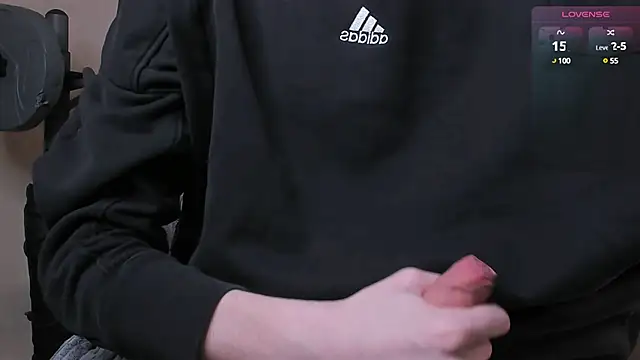 Snapshot of _tokyo_ghoul chatting on 01.12.25 tokyo ghoul online show from 01.12.25