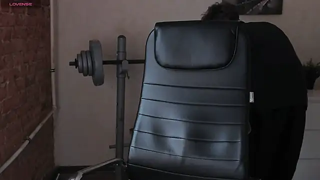 Snapshot of _tokyo_ghoul chatting on 02.14.25 tokyo ghoul online show from 02.14.25