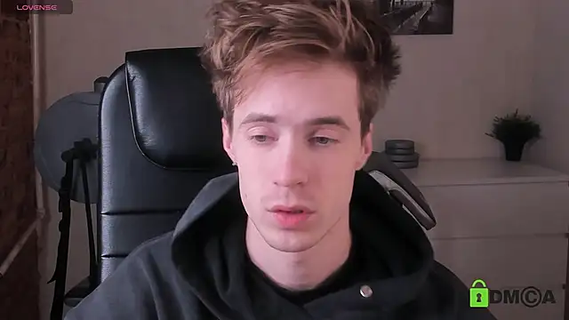 Snapshot of _tokyo_ghoul chatting on 10.05.25 tokyo ghoul online show from 10.05.25