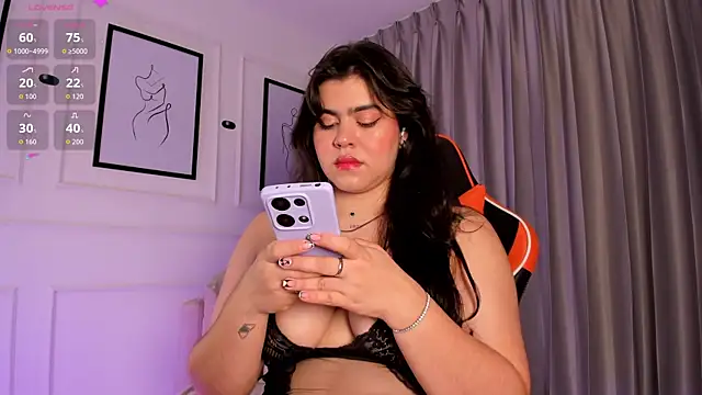 Snapshot of veronica185 chatting on 02.13.26 veronica185 online show from 02.13.26