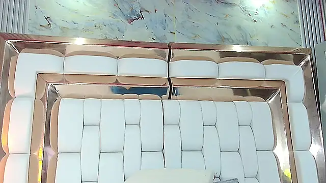 littlee emilyy  online show from 03.19.25