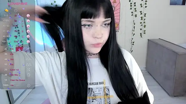 Snapshot of SelenaCute chatting on 03.07.25 SelenaCute online show from 03.07.25