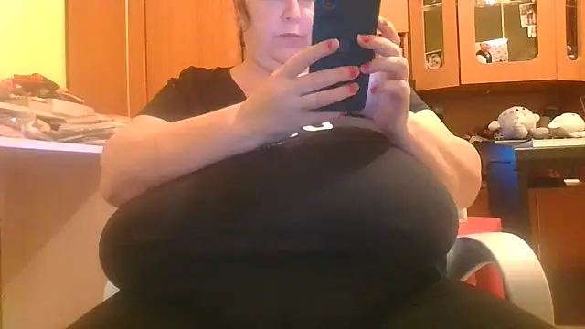 Nataliesbestjuggs online show from 09.20.25