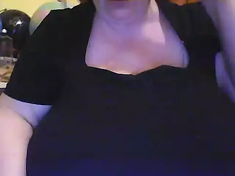 Snapshot of Nataliesbestjuggs chatting on 05.28.26 Nataliesbestjuggs online show from 05.28.26