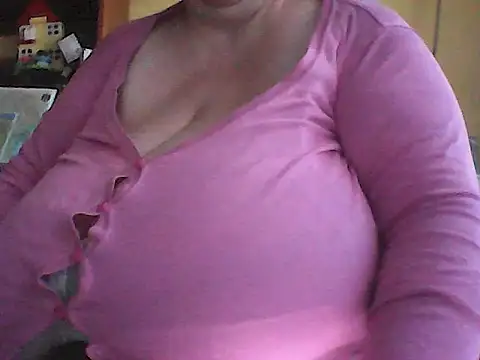Snapshot of Nataliesbestjuggs chatting on 06.14.26 Nataliesbestjuggs online show from 06.14.26
