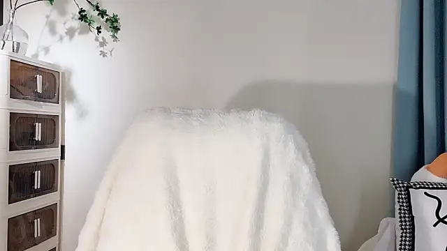 lvy-w online show from 02.04.25