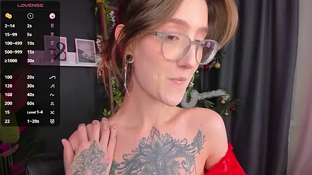 Lola Missy online show from 12.31.24