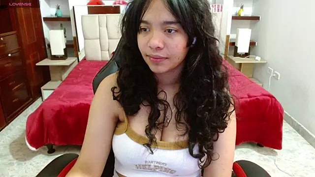 laureentt  online show from 02.28.25