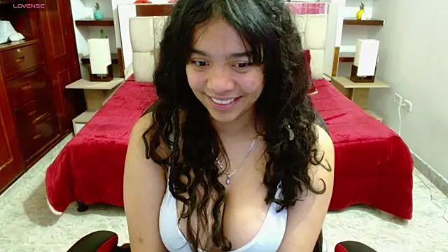 laureentt  online show from 03.08.25