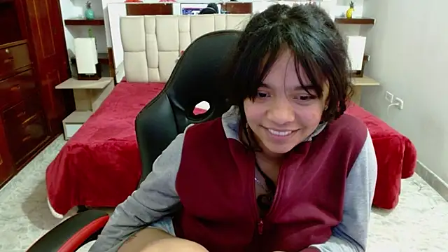 laureentt  online show from 03.12.25