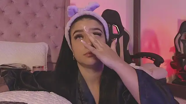  Linoshka 1 online show from 04.17.26