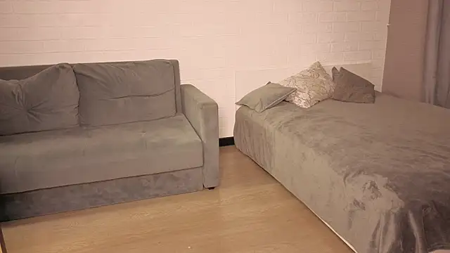 Snapshot of Ashley-Urban chatting on 11.10.25 Ashley-Urban online show from 11.10.25