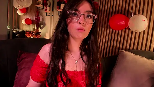 Eva Macalliter online show from 02.15.26