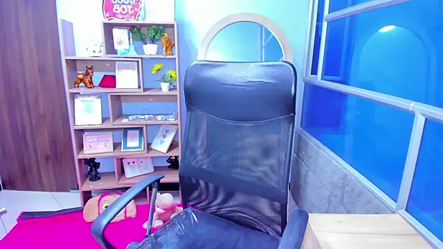 HornySlut69  online show from 02.18.25