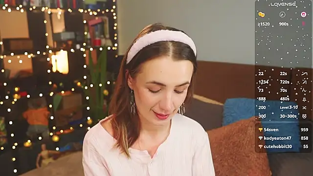 Snapshot of bananya_kitty chatting on 02.08.26 bananya kitty online show from 02.08.26