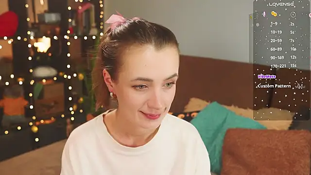 Snapshot of bananya_kitty chatting on 04.14.26 bananya kitty online show from 04.14.26